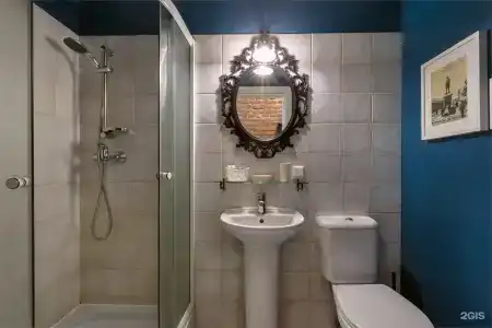 Литейный - 107