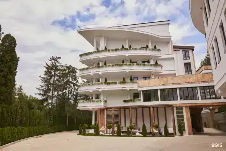 MAYRVEDA - 10