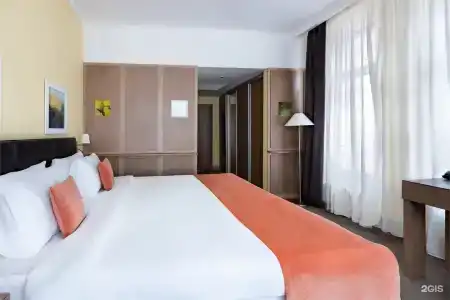 Голден Тюлип - 124