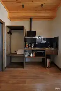 Granin House - 172