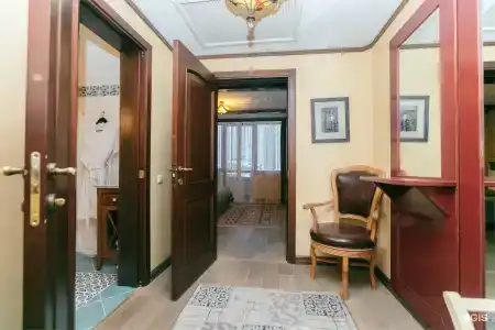 Губернский - 127