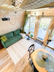 А у реки - 211