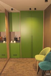 Green Doors - 160