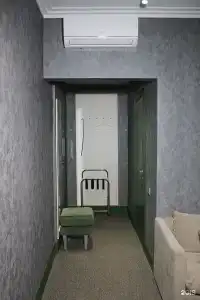 Green Doors - 109