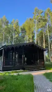 Барнхаус у озера с панорамным остеклением - 13