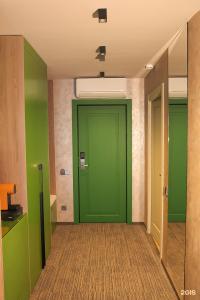 Green Doors - 128
