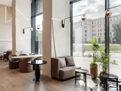 Radisson - 10