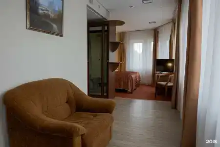 40-й меридиан Арбат - 96