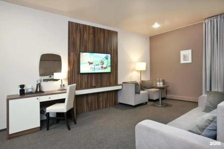 L'Hotel - 52