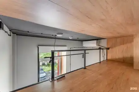 Vertical Boutique - 185