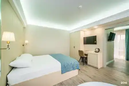 M House - 102