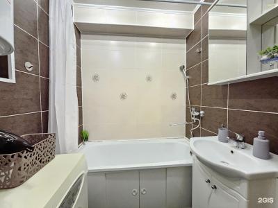 Live comfortably on Oktyabrsky Avenue 82 - 65