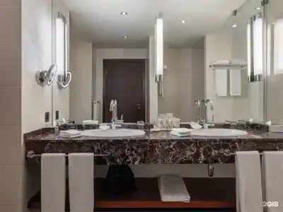 Sheraton Skypoint Luxe - 123
