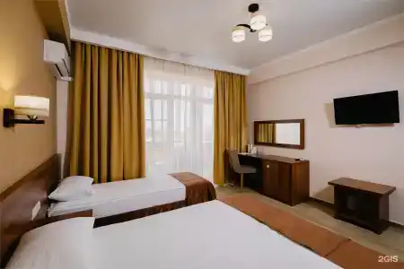 Family Pride inn - 95