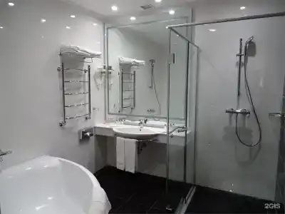 Ramada Hotel & Suites by Wyndham - 80