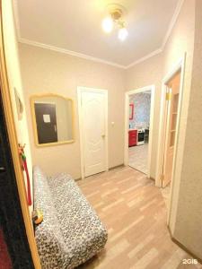 на пер. Пилотов 12 - 6