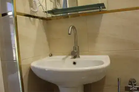 Золотые Пески - 184