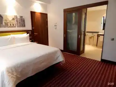 Хэмптон бай Хилтон - 12