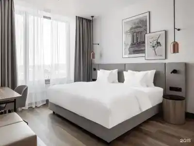 Radisson - 52