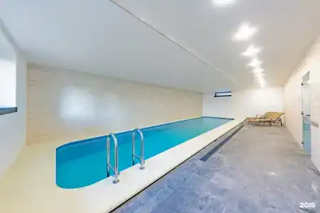 Современный коттедж с бассейном - 37