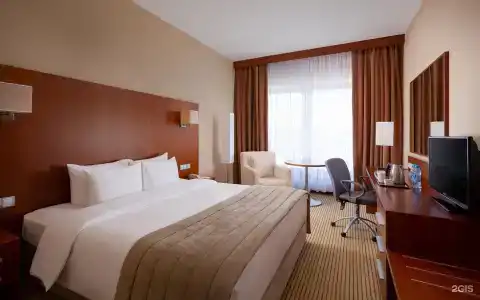 Холидэй Инн - 134