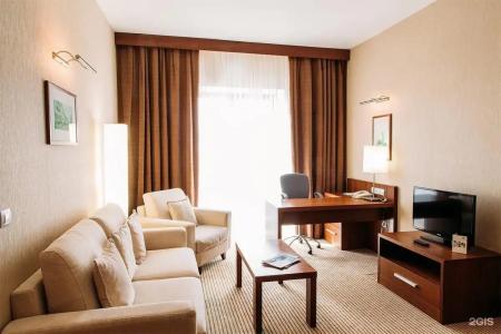 Холидэй Инн - 101