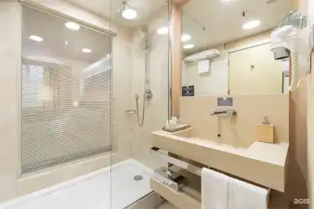 Crown Hotel St. Petersburg - 187