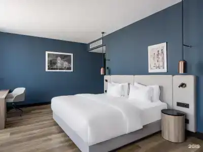 Radisson - 100