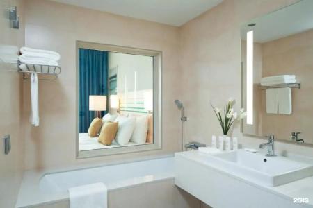 Radisson Blu - 105