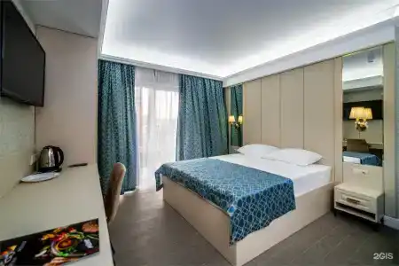 M House - 120