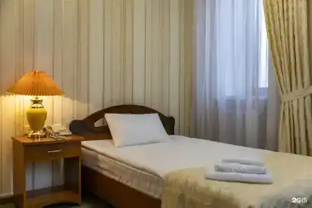 Нефтяник - 16