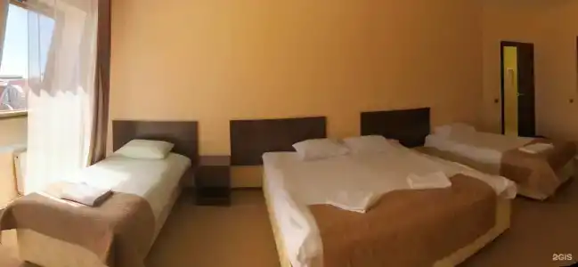 Кремлевский - 105