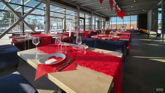 Мыс на Неве - 196