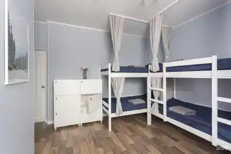 Гвардейский - 9