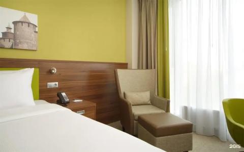 Hampton by Hilton - 84