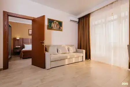 Family Pride inn - 102