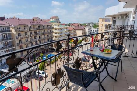 Royal by Undersun - 130