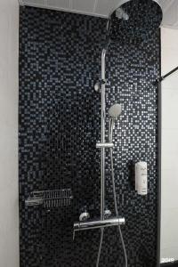 Октябрьская - 194