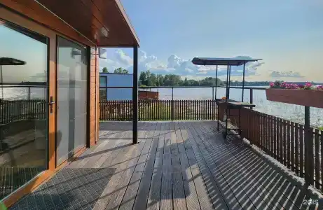 Мыс на Неве - 95