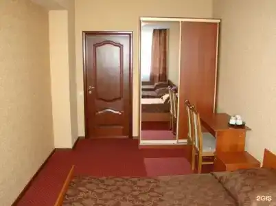 Зори - 66