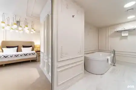 Crown Hotel St. Petersburg - 169