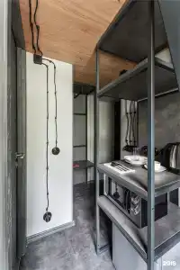 Vertical Boutique - 188