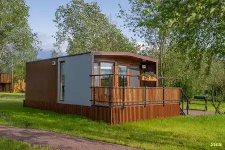 Мыс на Неве - 112