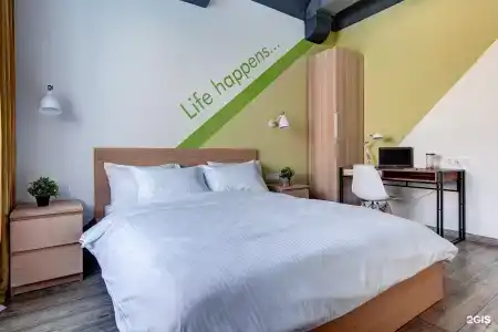 Roomy Hostel - 122