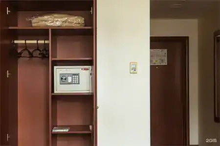 Бенефит Плаза Конгресс - 202