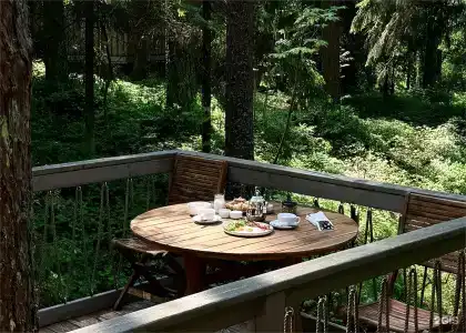 We Lodge - 180