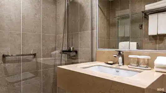 LOTTE Hotel - 240