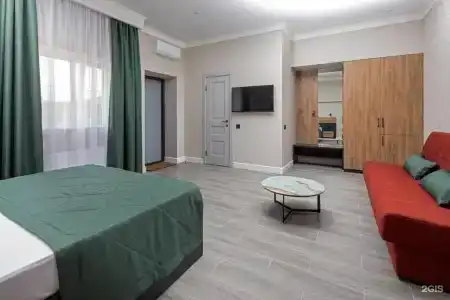 M House - 77