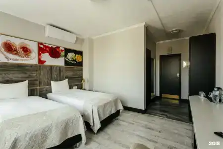 Customs House & SPA - 85