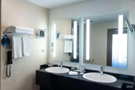 Radisson Blu - 111